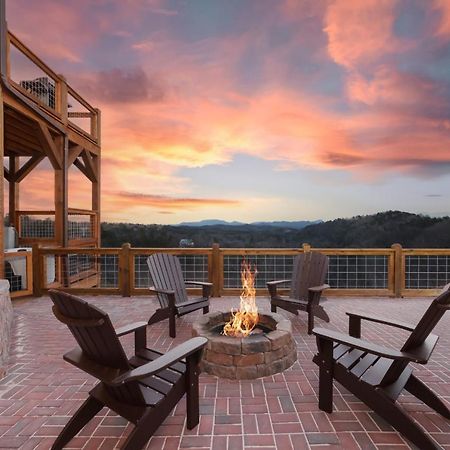 Splash Mountain Pool Hot Tub Theater Game Room Sevierville Extérieur photo