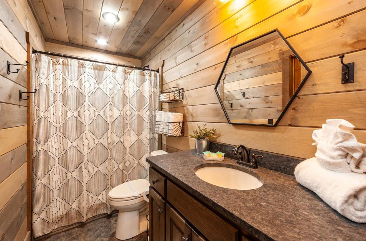 Splash Mountain Pool Hot Tub Theater Game Room Sevierville Extérieur photo