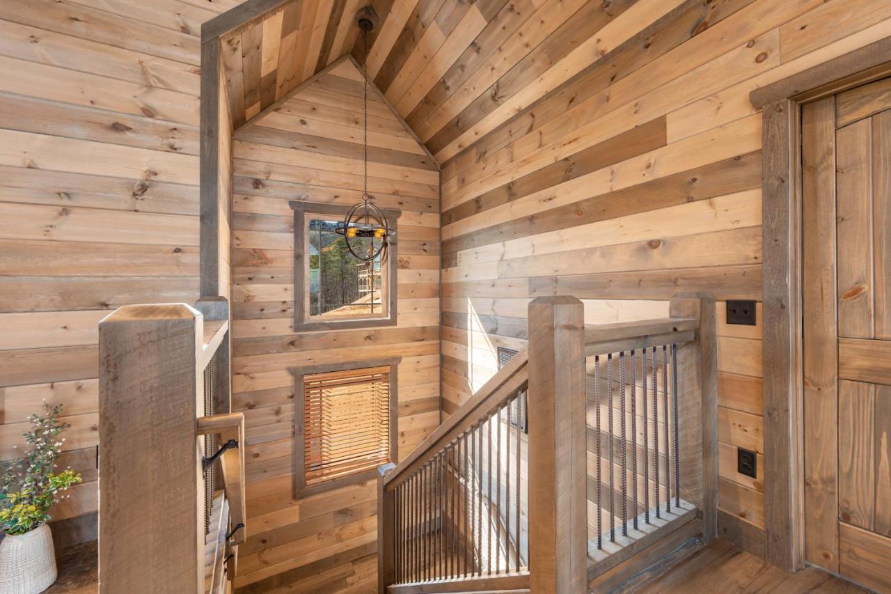 Splash Mountain Pool Hot Tub Theater Game Room Sevierville Extérieur photo