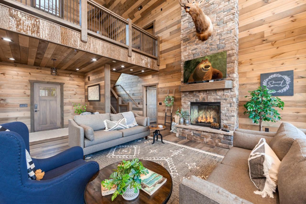 Splash Mountain Pool Hot Tub Theater Game Room Sevierville Extérieur photo