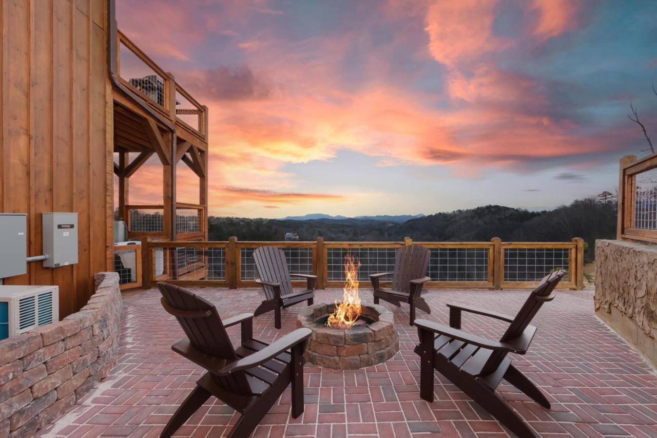 Splash Mountain Pool Hot Tub Theater Game Room Sevierville Extérieur photo
