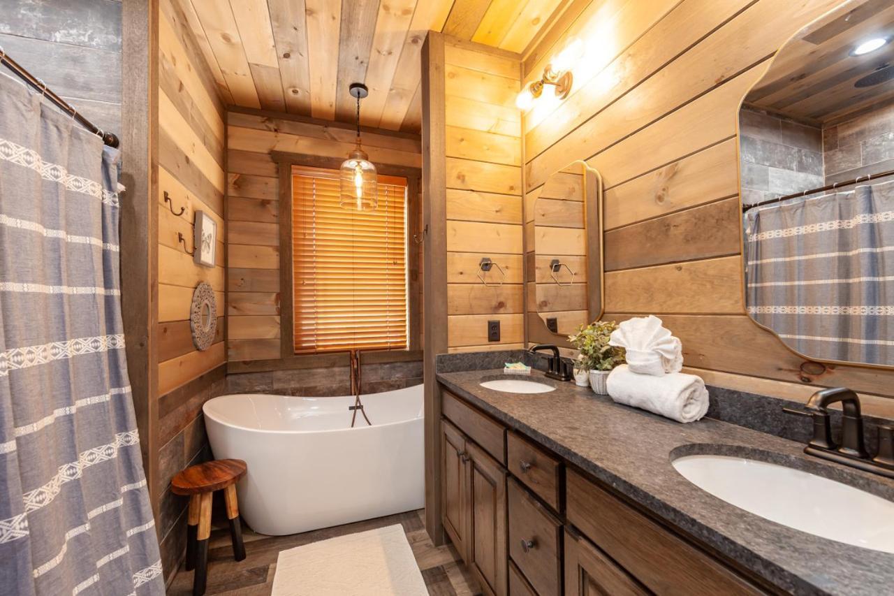 Splash Mountain Pool Hot Tub Theater Game Room Sevierville Extérieur photo